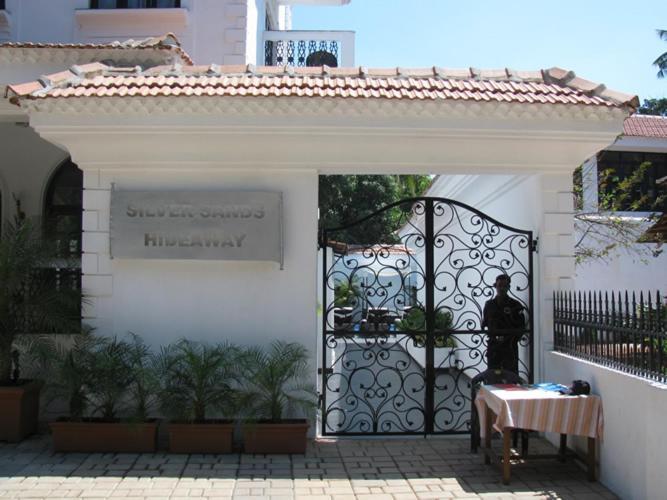 Silver Sands Hideaway Hotel Candolim Exterior photo